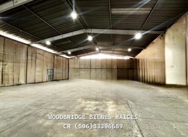 Heredia bodega en alquiler Barreal 800 metros /$7.200 en Heredia — $7,200