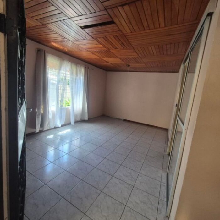 Venta de Casa + APTO en Carmen, Cartago. RAH 26-614 in Carmen, Cartago — ₡ 85 000 000