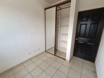 Venta de Apartamento en Moravia, San José. RAH 26-12 in La Trinidad, Moravia, San José — $85,000 - Photo 4 of 18