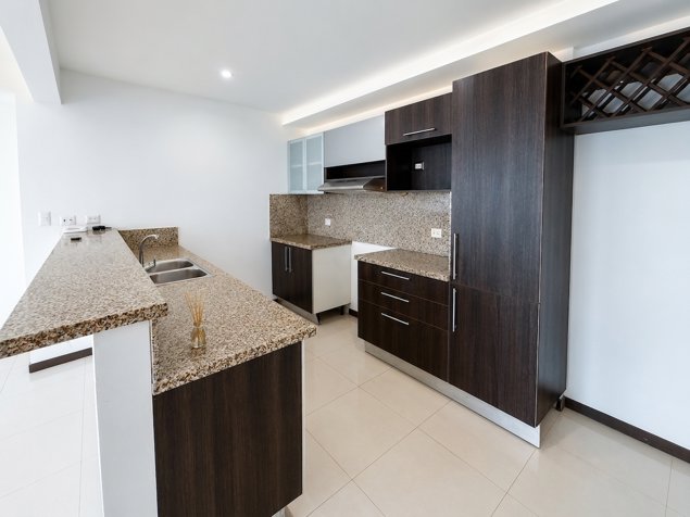 Venta de apartamento en edificio, La Uruca, San José (MJ) en Uruca, San José — $179,000 - Foto 2 de 6