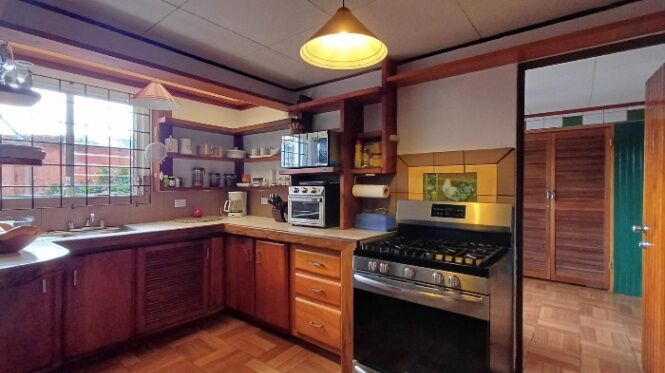 Venta de Casa en Granadilla de Curridabat. RAH 26-56 en Granadilla, Curridabat, San José — $819,000