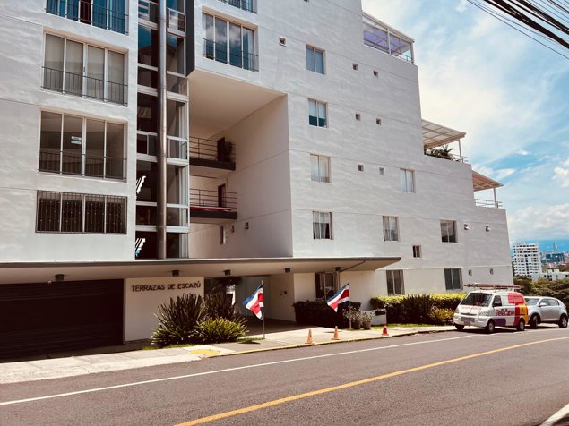 Alquiler o venta de Exclusivo de Penthouse en Terrazas de Escazú! in San Rafael, Escazú, San José — $2,500 - Photo 2 of 26