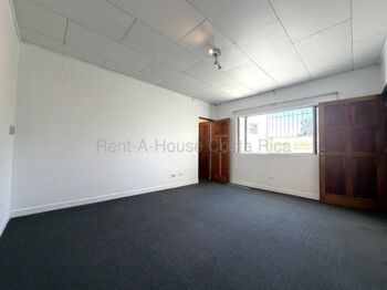 Venta de Casa en Goicoechea-Guadalupe. en Guadalupe, Goicoechea, San José — $137,000,000 - Foto 4 de 10