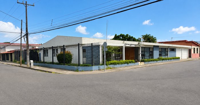 Casa esquinera en alquiler para uso comercial – Palmares Centro in Palmares, Alajuela — ₡ 2 000 000