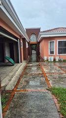 Casa en venta Residencial Lomas de Cariari in La Ribera, Belén, Heredia — $425,000 - Photo 4 of 21