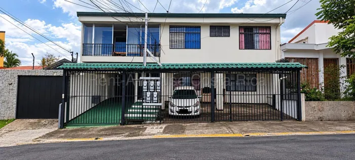 Property for Sale with 5 Apartments in Barrio Los Sauces, San Francisco Dos Ríos. RAH 27-809 in San Francisco de Dos Ríos, San José — ₡ 320 000 000
