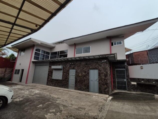 Propiedad de inversión con apartamentos alquilados en Ipis de Guadalupe #25-1091 GS en Ipís, Goicoechea, San José — $450,000