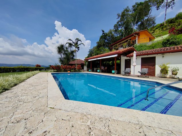 Hermosa quinta estilo campestre en Atenas en Jesús, Atenas, Alajuela — $1,000,000