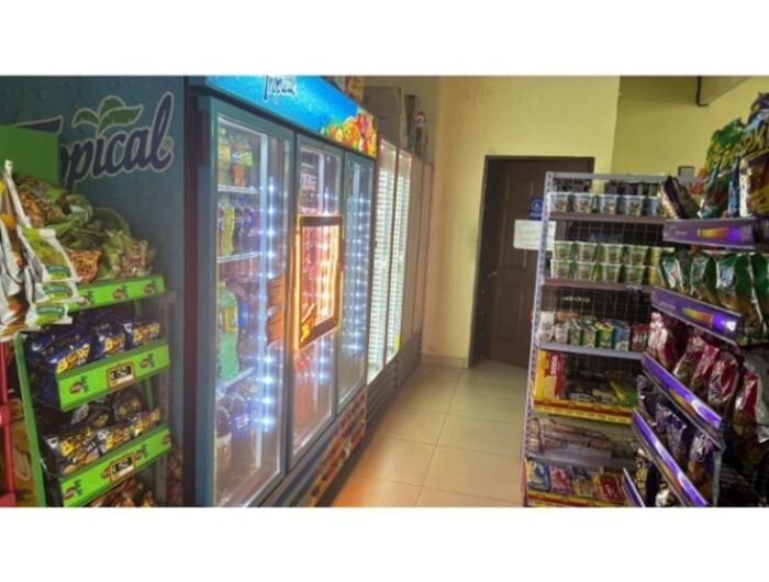 VENTA DE CASA Y 1 LOCAL, USO MIXTO, HEREDIA, SAN FRANCISCO   en San Francisco, Heredia — $280,000