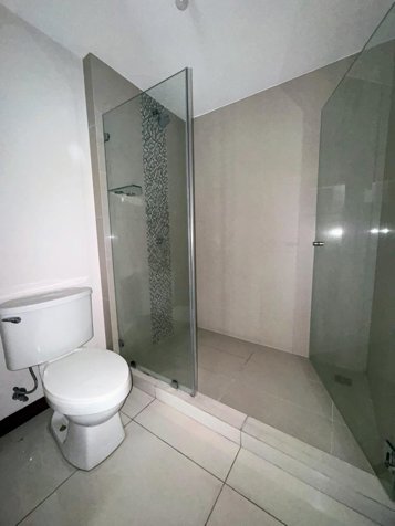 Se vende apartamento en San José, La Uruca cerca de todo in Uruca, San José — ₡ 73 000 000 - Photo 3 of 9