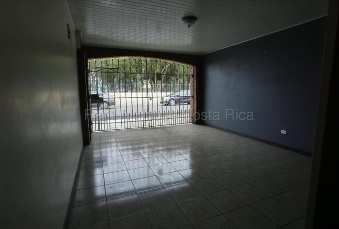 Venta de Casa en Cartago-Oriental. RAH 27-665 en Oriental, Cartago — ₡ 75 000 000 - Foto 2 de 10