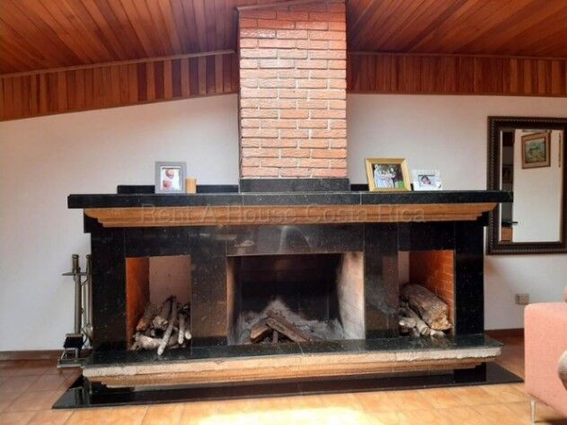 Venta de Casa en Moravia-San Vicente. RAH 26-1793 en San Vicente, Moravia, San José — ₡ 90 000 000