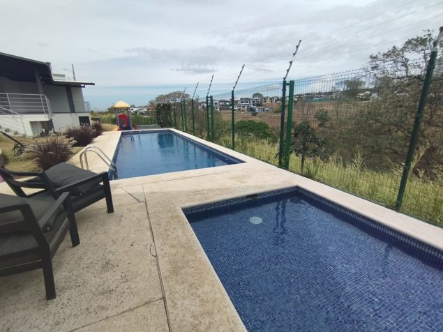Se Vende Casa Moderna, Heredia in Ulloa, Heredia — $126,583