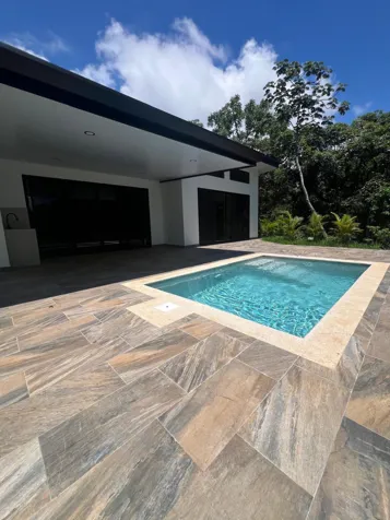 CASA MODERNA CON PISCINA PRIVADA PARA ESTRENAR EN ATENAS en Atenas, Alajuela — $479,000 - Foto 3 de 18