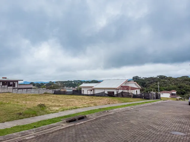 Venta de Terreno en Condominio Los Castillos Alajuela en Guácima, Alajuela — $82,000 - Foto 3 de 10