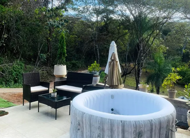 VENTA Casa campestre con gran terreno en Turrubares en San Pedro, Turrubares, San José — $235,000