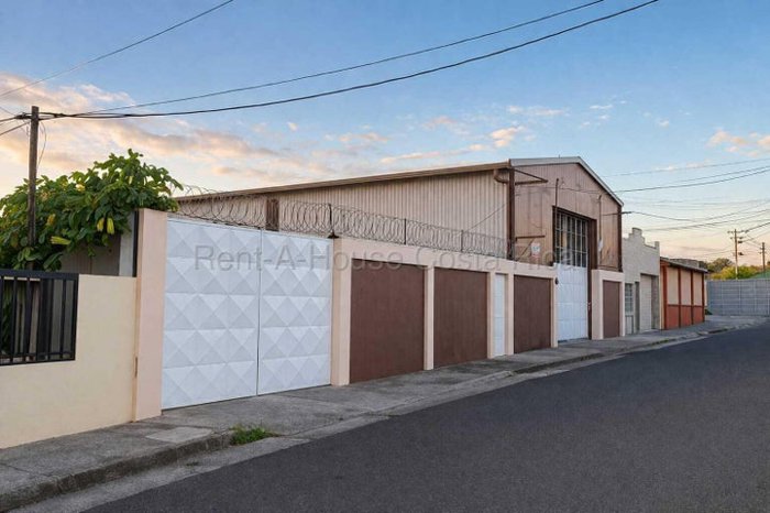 Venta de Casa en El Guarco-El Tejar. RAH 26-1286 in El Tejar, El Guarco, Cartago — $627,000