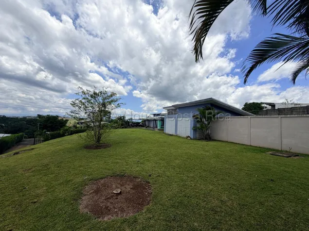 Venta de Casa en Puriscal con Amplios Jardines #26-1877 GS in Mercedes Sur, Puriscal, San José — $375,000