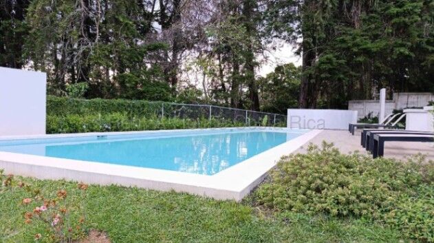 Moderna casa con vista a montañas en condominio en La Unión Cartago #26-1817 GS en Tres Ríos, La Unión, Cartago — $204,000