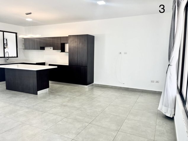 Venta de Casa de dos pisos en San Juan in San Juan, La Unión, Cartago — $240,000 - Photo 3 of 37