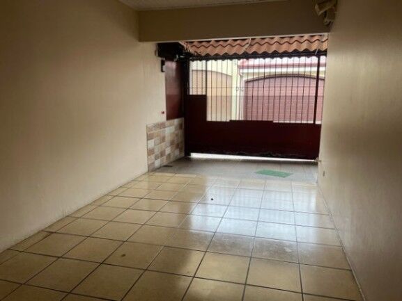 Se vende propiedad con uso mixto en Heredia Centro 26-59 en San Francisco, Heredia — $392,000