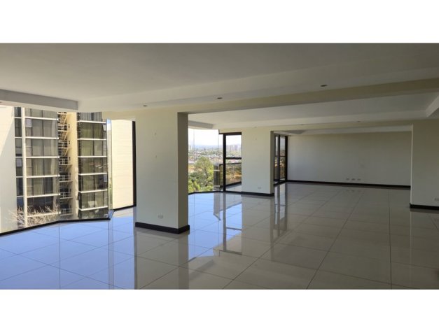 Apartamento en Alquiler en Escazú, San Rafael. PVV9861521 in San Rafael, Escazú, San José — $2,900 - Photo 2 of 19