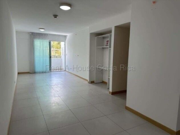 Se vende apartamento en Ulloa Heredia 26-1530 en Ulloa, Heredia — ₡ 65 900 000