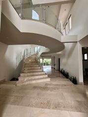 Casa en condominio para el alquiler y venta en Río de oro en Santa Ana, San José — $1,050,000 - Foto 2 de 38