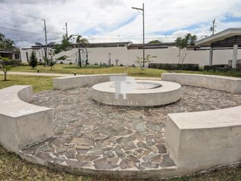 SE VENDE CASA SAN LORENZO DE LORES, HEREDIA CONDOMINIO SCG27 en Barrantes, Flores, Heredia — 83 500 000 ₡ - Foto 4 de 18