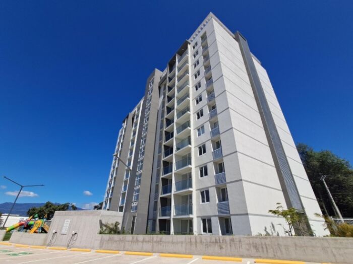 Se alquila apartamento nuevo en Uruca Point en Uruca, San José — $1,100