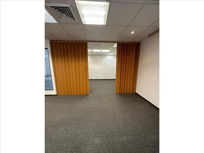 ALQUILER DE OFICINA, SAN JOSE, ESCAZU, CONDOMINIO TRILOGIA en Escazú, San José — $1,576