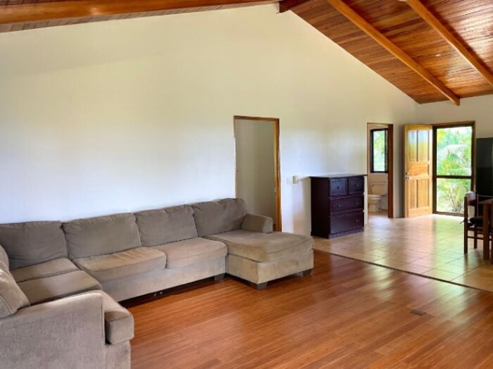Casa amueblada en Tambor de San Pedro en San Pedro, Pérez Zeledón, San José — $650