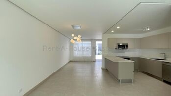 Alquiler de Casa en San Rafael de Escazú. RAH 26-1584 en San Rafael, Escazú, San José — $2,400 - Foto 4 de 16