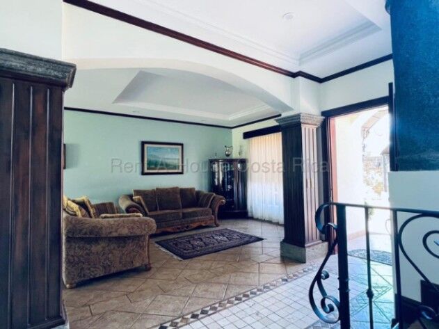 Venta de Casa en Santo Domingo de Heredia. RAH 26-1825 en San Vicente, Santo Domingo, Heredia — $498,000