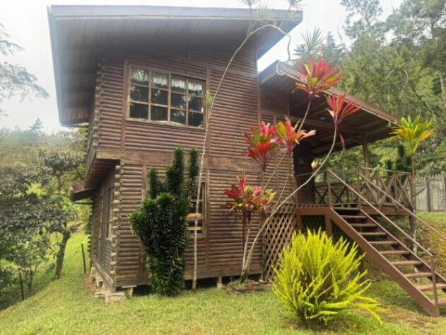 Hermosa cabaña de descanso en palo verde en San Isidro, El Guarco, Cartago — ₡ 55 000 000
