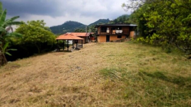 Se vende amplio lote de 7,700m2 en San Antonio de Escazú 25-912 en San Antonio, Escazú, San José — $560,300