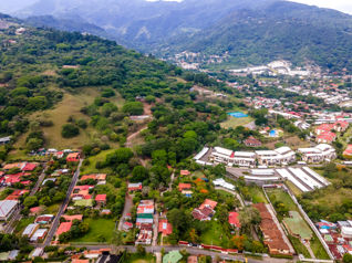 En Venta Terreno de 1.5 ha de Media Densidad en Santa Ana in Piedades, Santa Ana, San José — $2,300,000 - Photo 3 of 28