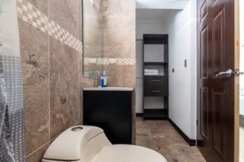 Casa Moderna con Vista Panorámica en Bello Horizonte, Escazú | 141 m² | 3 Dormitorios en San Rafael, Escazú, San José — $198,000 - Foto 5 de 13