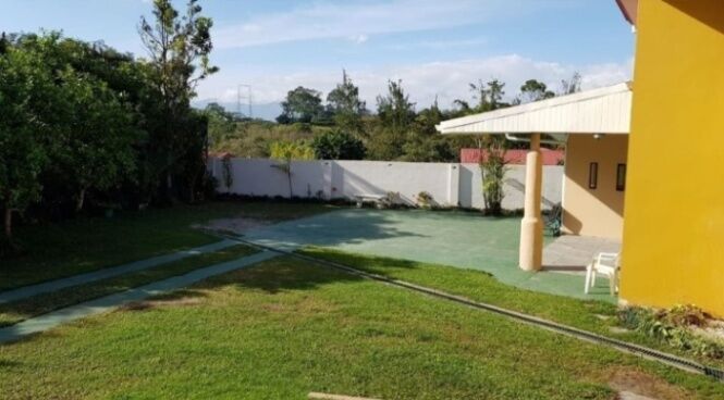 SE VENDE BELLA PROPIEDAD Y 3 CASAS EN TRES RÍOS.  en Tres Ríos, La Unión, Cartago — $650,000
