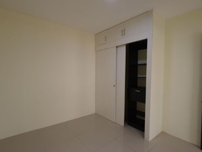 CASA EN VENTA EN SAN RAFAEL DE HEREDIA en San Rafael, Heredia — $185,000