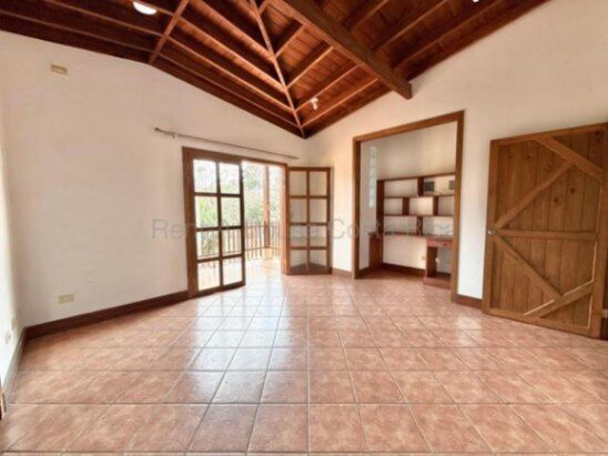 MLS-26-1661 KQ VENTA CASA SAN FRANCISCO HEREDIA CONTACTENOS AL # 88987222 en San Francisco, Heredia — ₡ 120 000 000