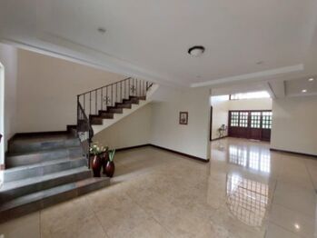 Se vende espaciosa casa con patio y terraza en San Miguel de Heredia 26-693 in San Miguel, Santo Domingo, Heredia — $510,000 - Photo 5 of 22