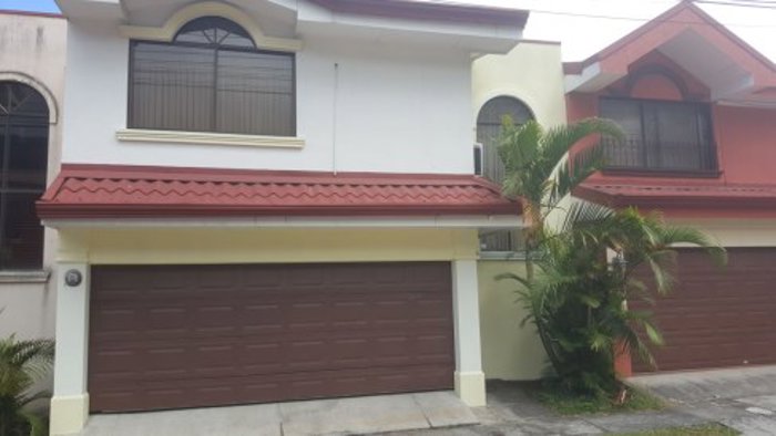 VILLAS DEL REY HOUSE/FULL FURNISCHED in Escazú, San José — $1,500