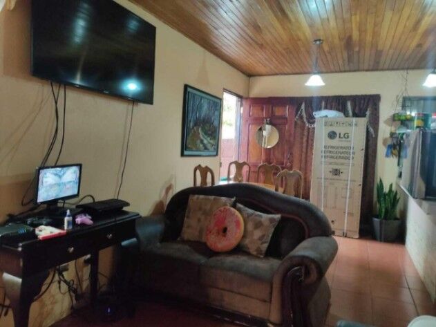 Casa en Venta + APTO en San Antonio, Escazú. RAH 23-1385 en San Antonio, Escazú, San José — ₡ 100 000 000