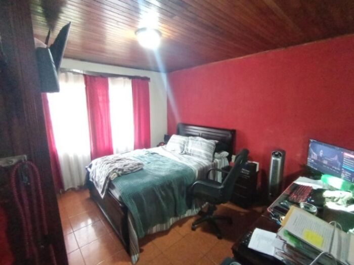 Venta de Casa en Santa Ana. RAH 26-129 en Santa Ana, San José — ₡ 150 000 000