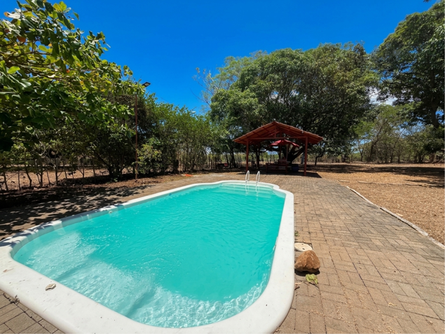 Venta/Alquiler finca con casas y piscina en Coyolar, Orotina (MV) en Orotina, Alajuela — ₡ 60 000 000 - Foto 2 de 12