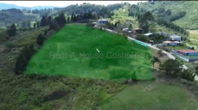 Amplio terreno de montaña en venta - Ideal para desarrollo de proyectos naturales. en Aguacaliente, Cartago — ₡ 200 000 000