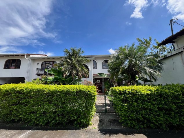 Venta de casa en Condominio en San Rafael de Escazú con inquilino en San Rafael, Escazú, San José — $238,000 - Foto 2 de 20