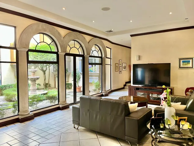 Venta Casa Condominio La Cañada, San Rafael, Alajuela en San Rafael, Alajuela — $1,050,000