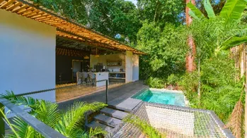 Moderna Villa para 6 huéspedes con 3 dormitorios, 3 baños y piscina privada